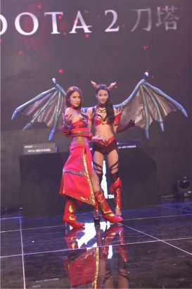 并为他提供 并为他提供