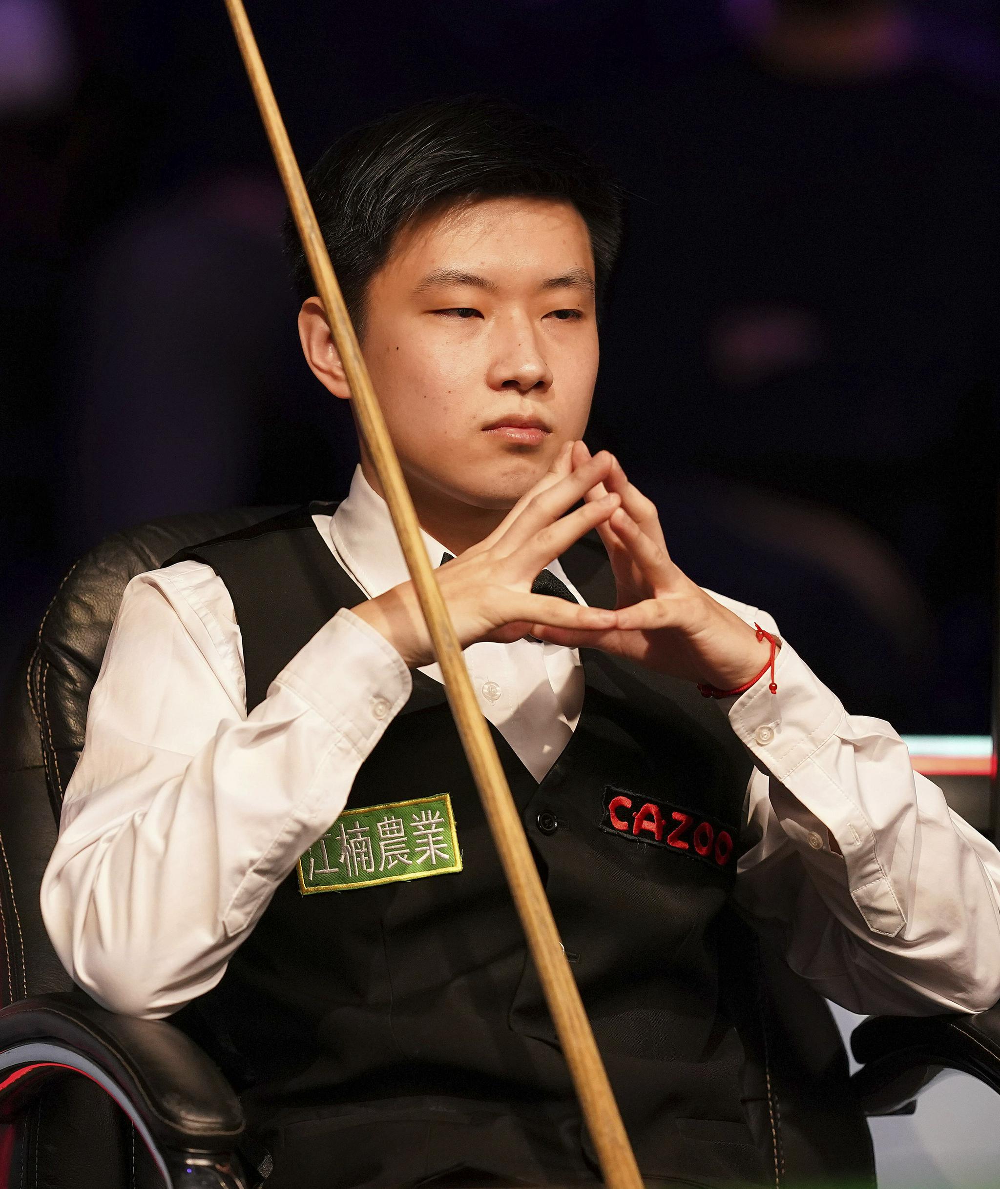 她需要在发 她需要在发