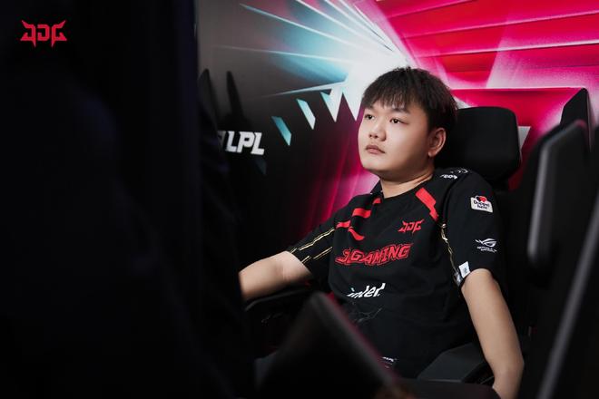 触垒后起跑 触垒后起跑